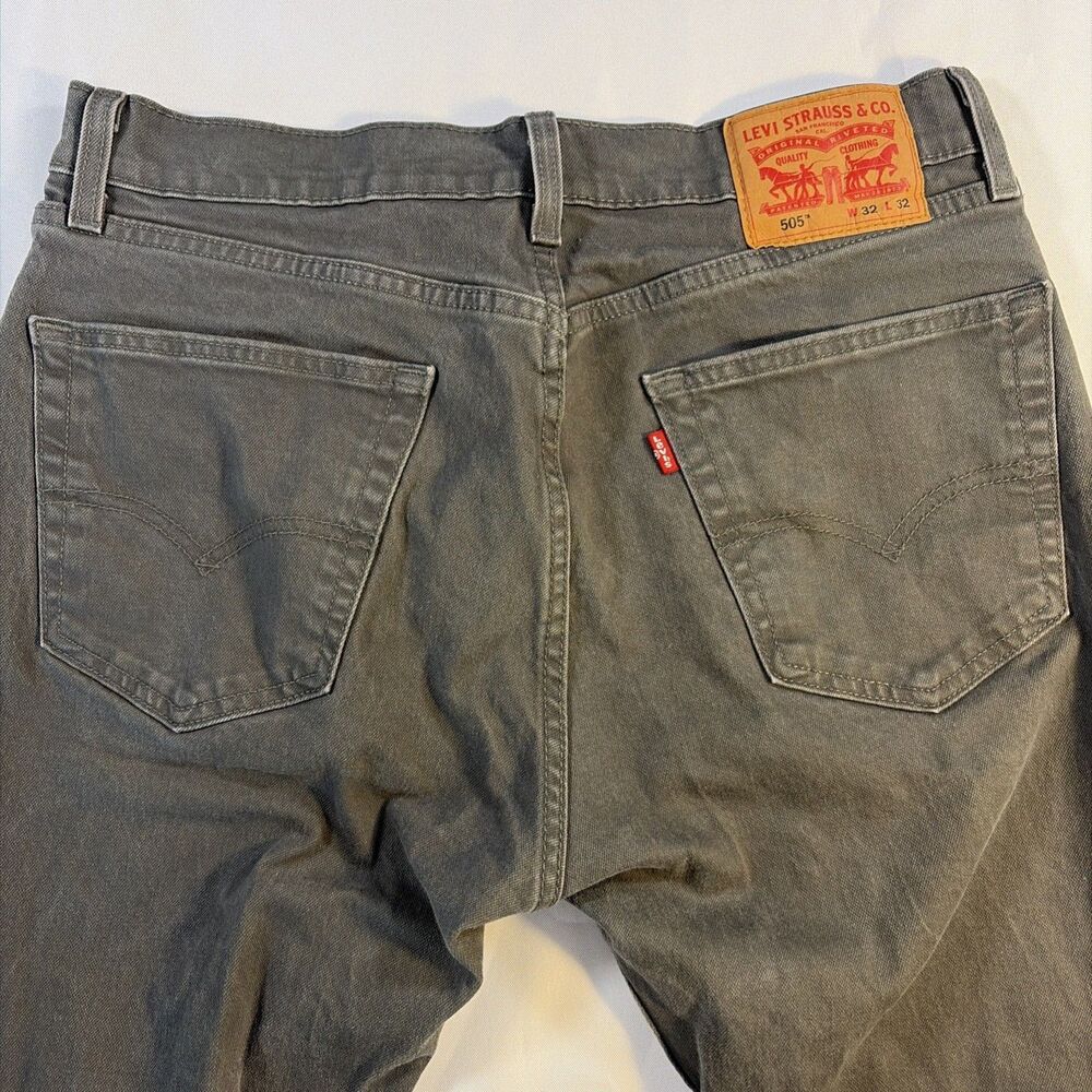 Men’s Gray Charcoal Levi’s 505 32x31 Jeans